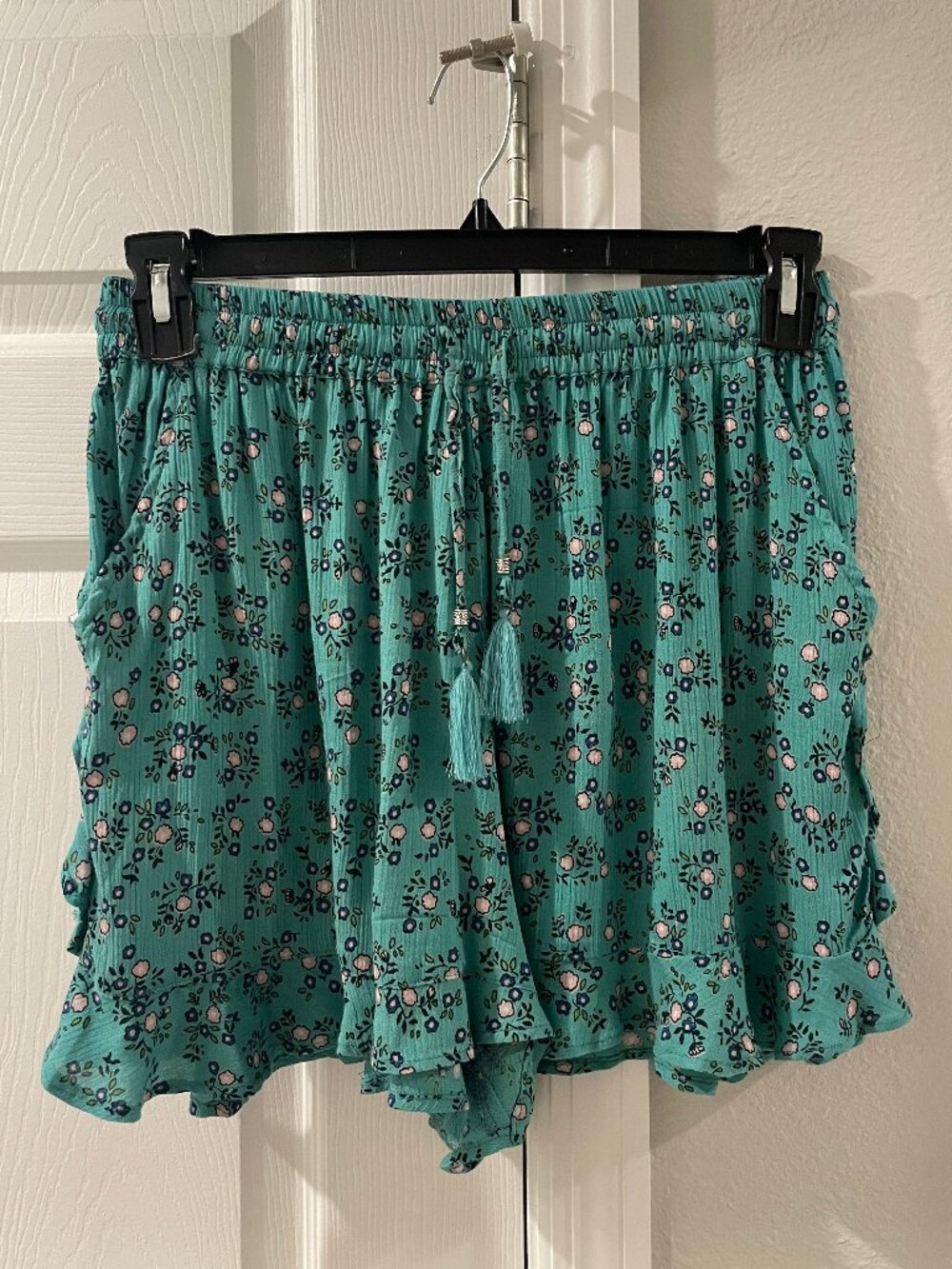 NWOT Flowy Boho Shorts